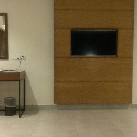 Regent Plaza Hotel & Convention Center Karachi Eksteriør billede